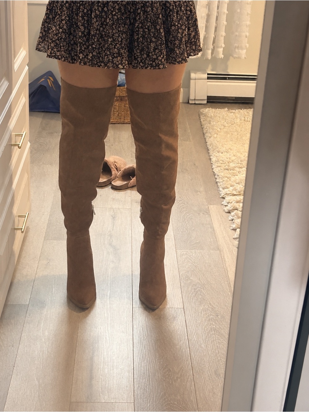 Jessica Simpson never worn , Women's Over-the-Knee Suede Boots in Brown